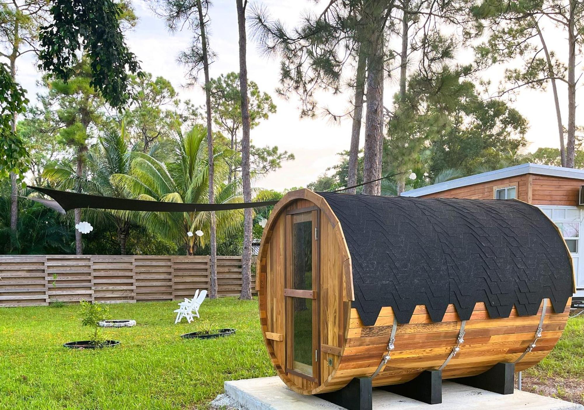 Summer Tiny House Apartment West Palm Beach